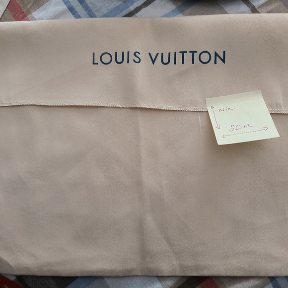 DEAL 🎁⛄🎉🌲Louis Vuitton Cream and Tan Dust Bags🎉🌲 - Picture 4 of 5